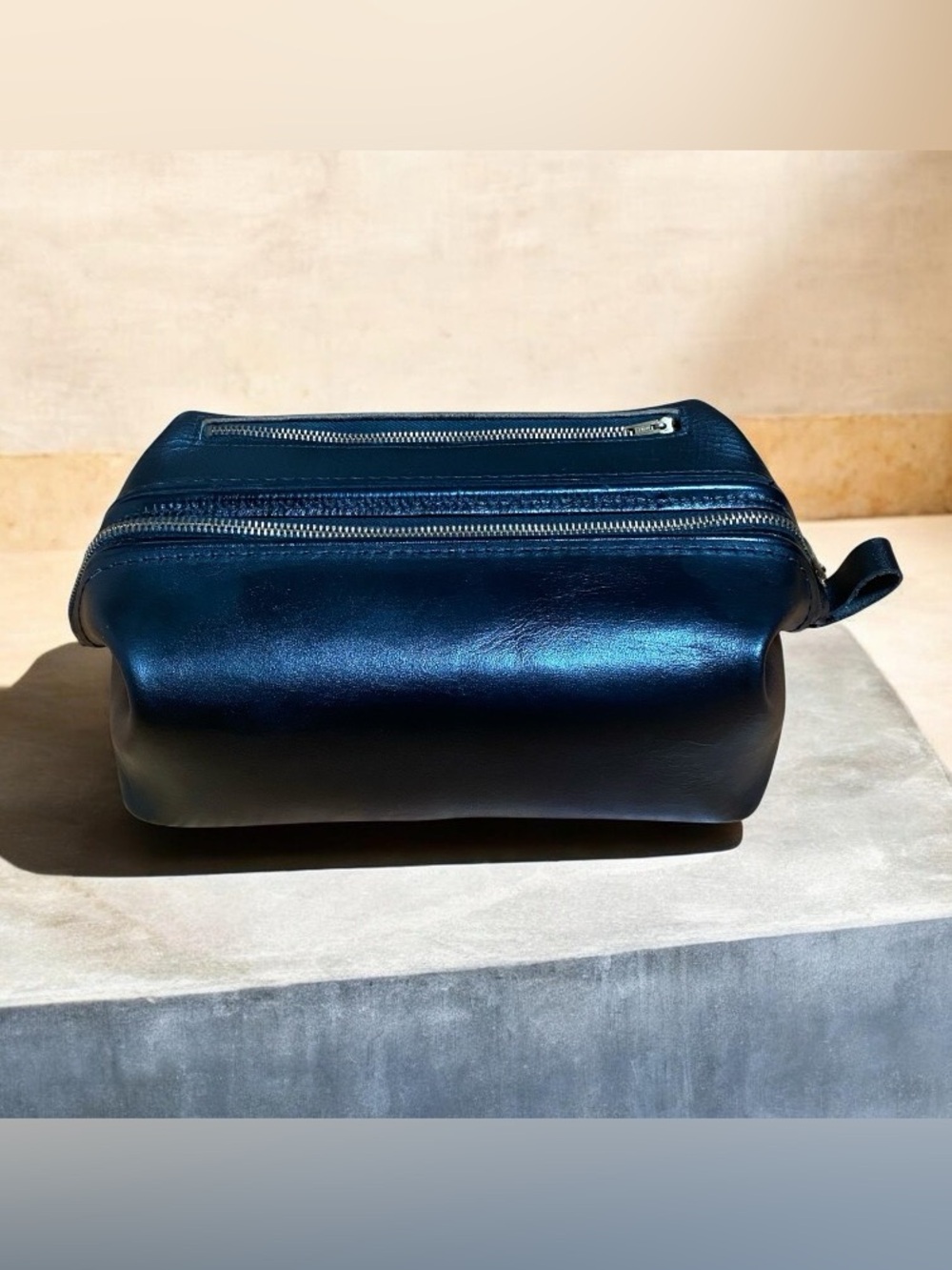 Vintage IDEAL men’s glovetanned leather toiletry bag